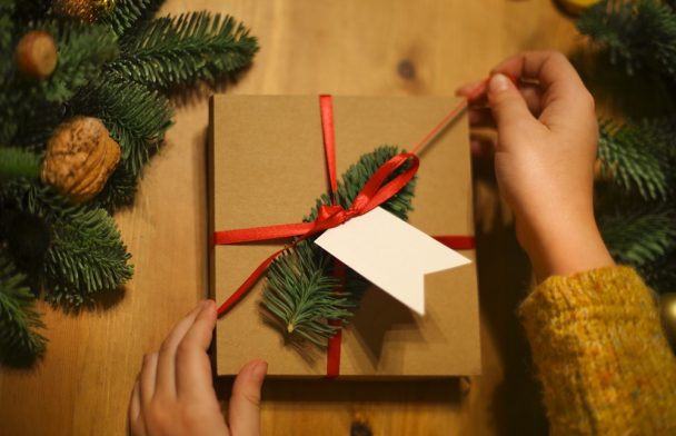Wrapping Christmas gift